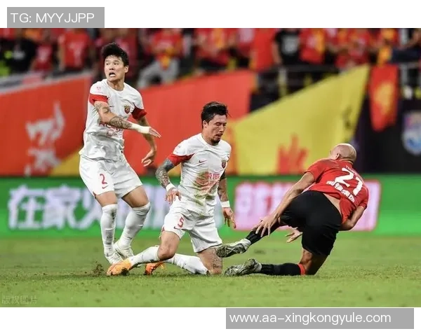 张琳芃门前惊险头球解围助海港化险为夷精彩瞬间回顾