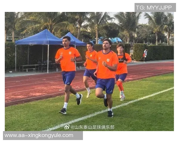 大连英博热身赛逆转山东泰山王昊斌黄山靖宽杰联手进球助胜